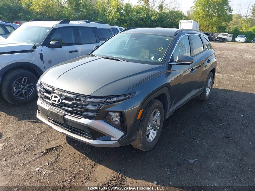 2026 Hyundai Tucson, Удар ззаду, IAAI, VIN KM8JBCDE1TU471718 — фото 2