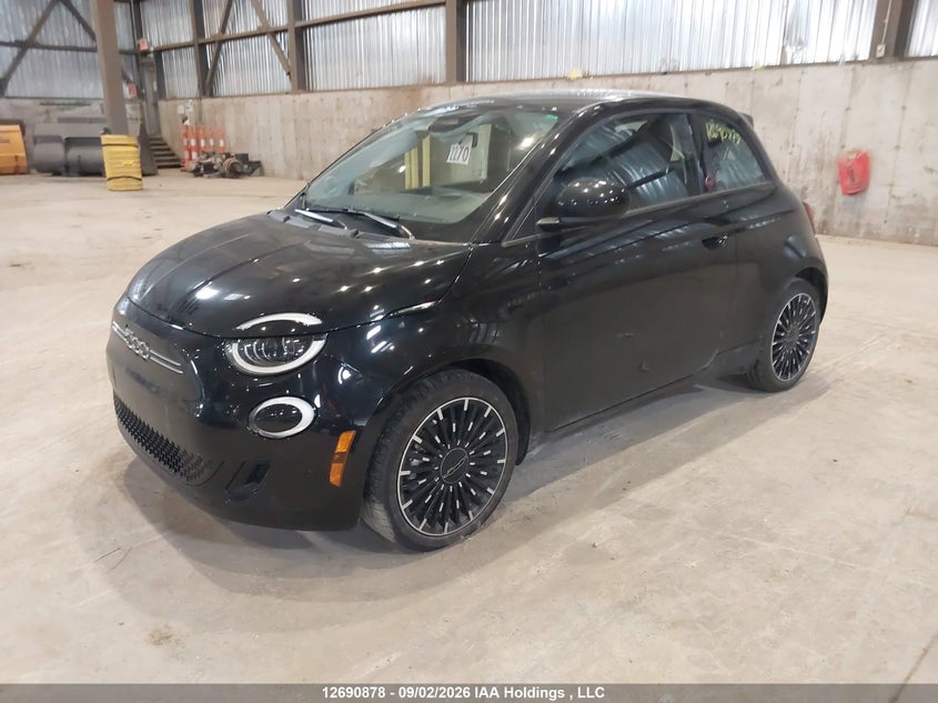 Vin: zfaffaa47sx241622, lot: 3095712, fiat 500e bev red 20252