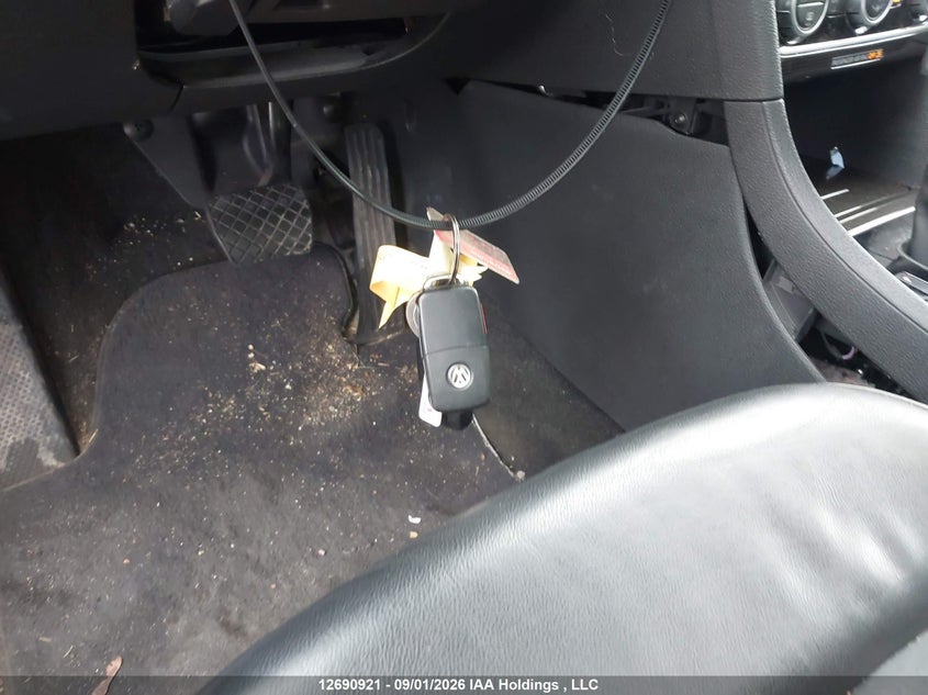 2012 VOLKSWAGEN PASSAT SEDAN 2.5L I-5 DOHC, VVT, REGULAR , 170HP
