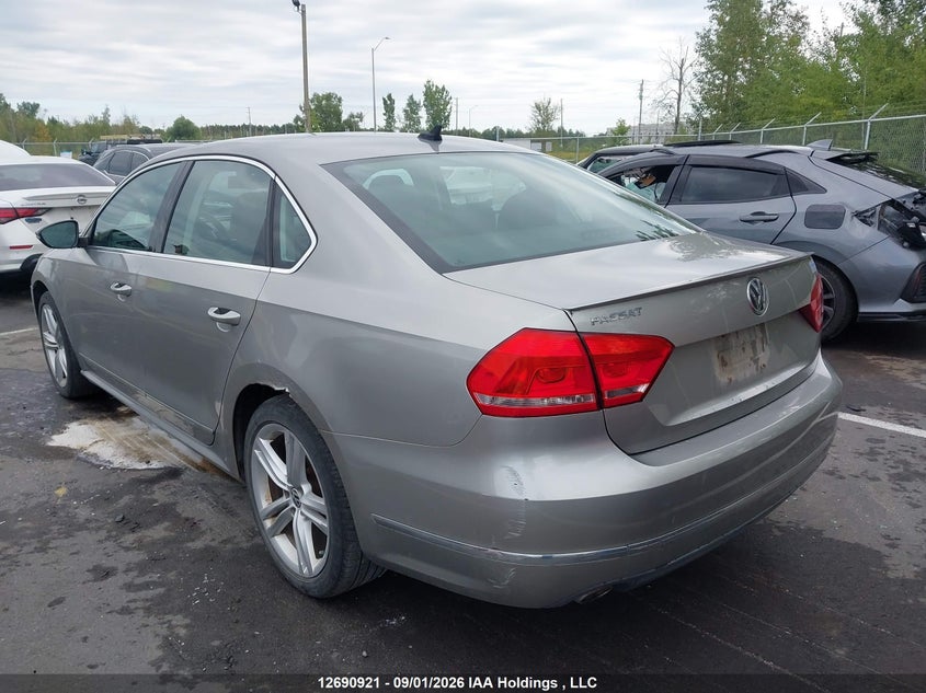 2012 VOLKSWAGEN PASSAT SEDAN 2.5L I-5 DOHC, VVT, REGULAR , 170HP