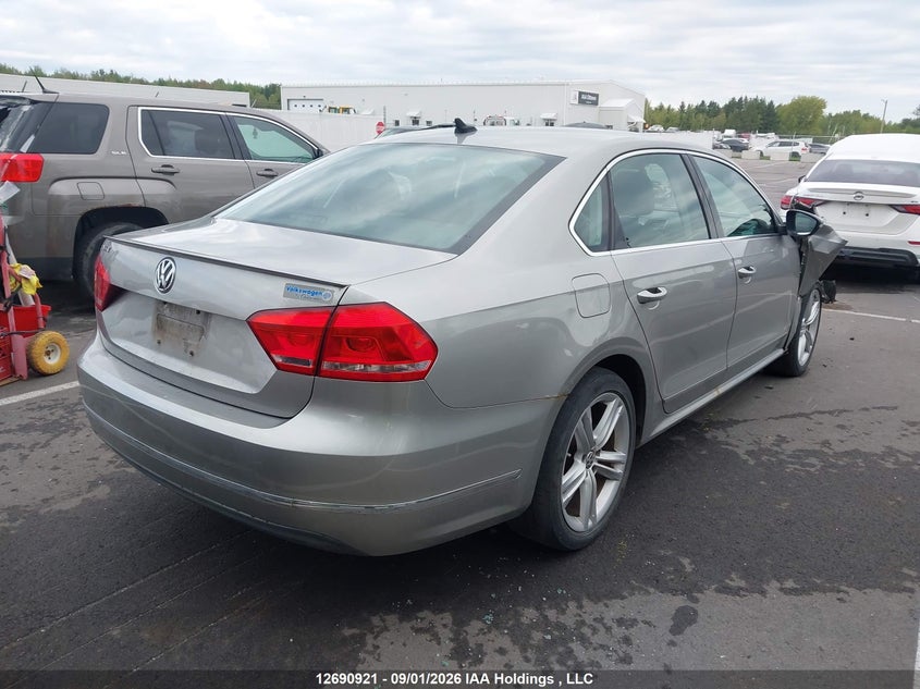 2012 VOLKSWAGEN PASSAT SEDAN 2.5L I-5 DOHC, VVT, REGULAR , 170HP