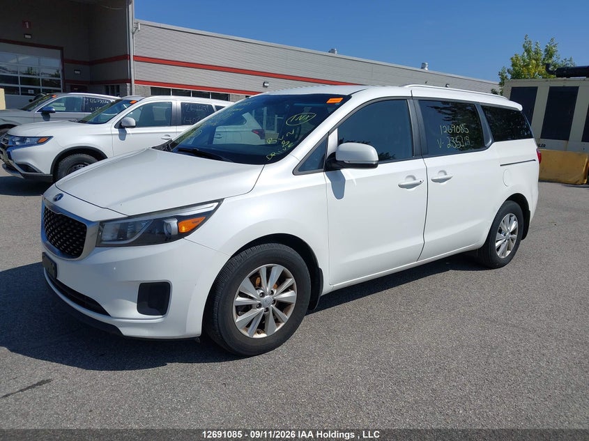 2016 Kia Sedona, Rear, IAAI, VIN KNDMB5C15G6235319 — photo 2