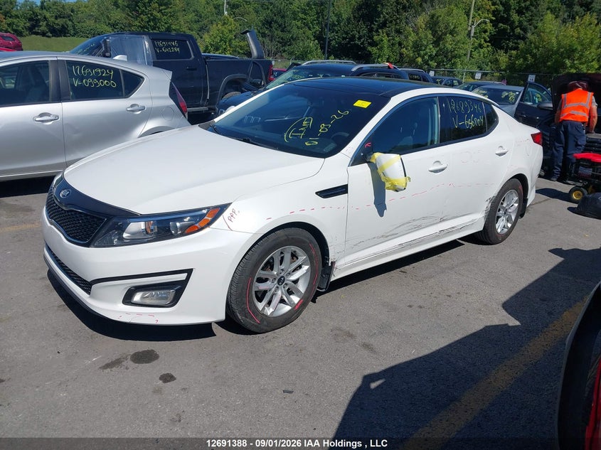 2015 Kia Optima, Left Side, IAAI, VIN KNAGM4A78F5656204 — photo 2
