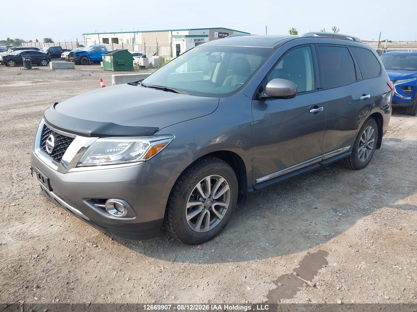 2015 Nissan Pathfinder, Удар спереди, IAAI, VIN 5N1AR2MM1FC698933 — фото 2