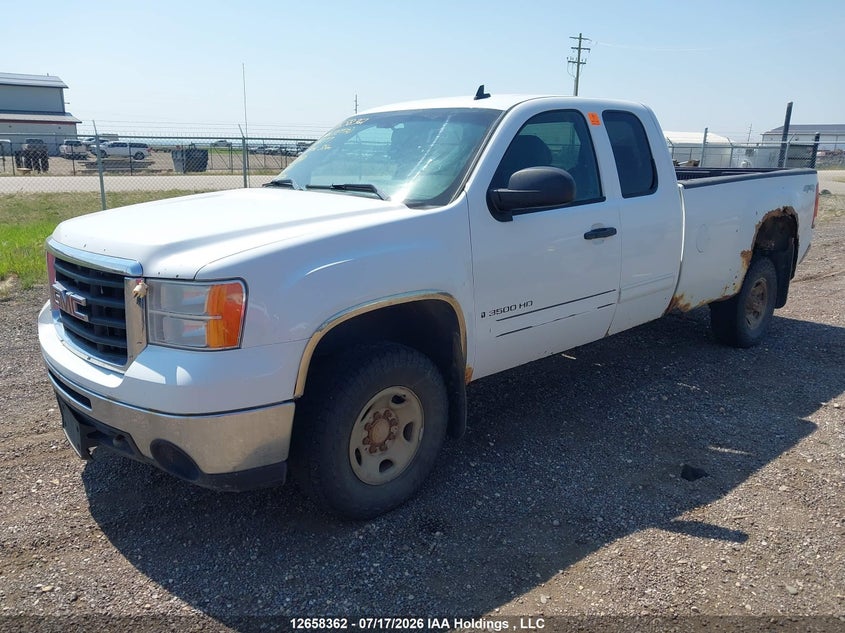 2009 GMC Sierra, Theft Recovery, IAAI, VIN 1GTHK79K89E130277 — photo 2