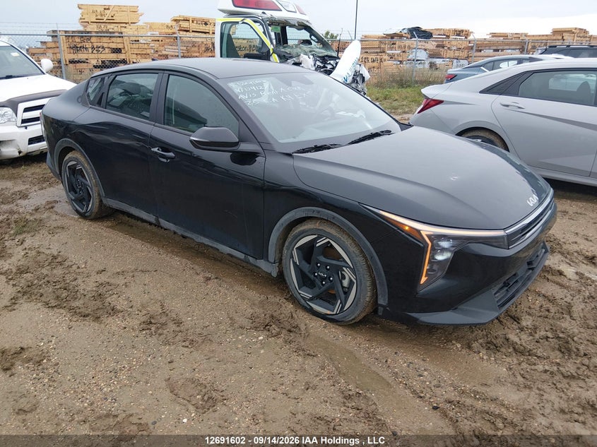 Vin: 3kpfu4de8se104127, lot: 3096467, kia k4 ex 2025 img_1