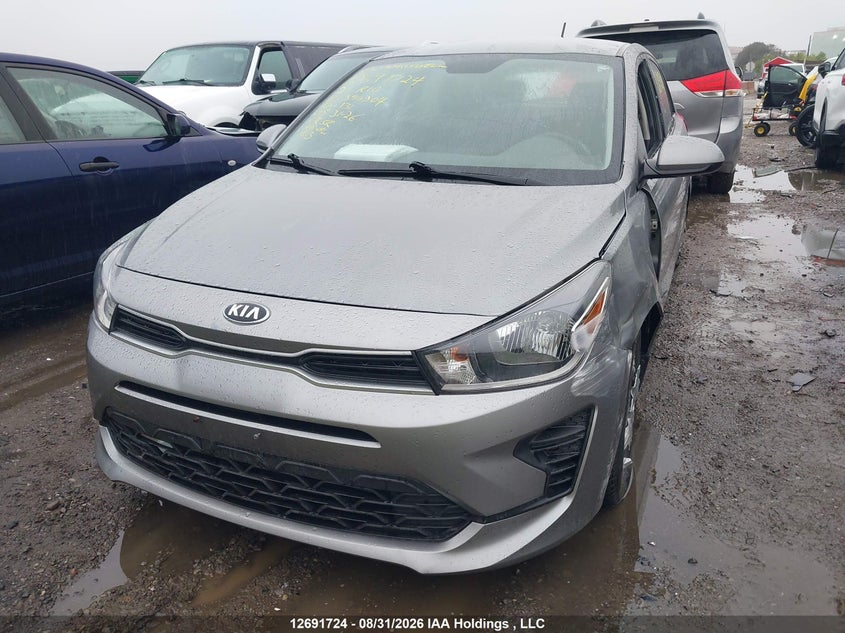 2021 Kia Rio, Left Side, IAAI, VIN 3KPA25AD2ME390304 — photo 2