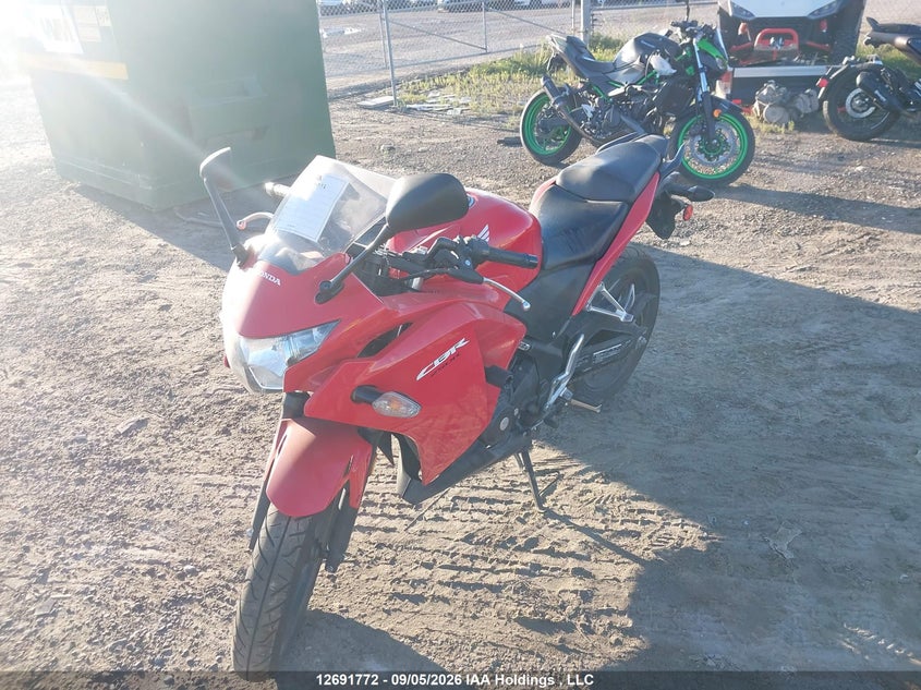 2013 Honda Cbr250 R/Ra, Front, IAAI, VIN MLHMC4120D5400811 — photo 2
