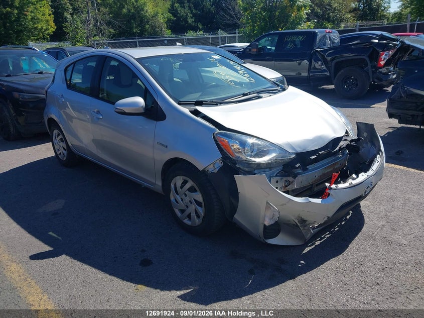 Vin: jtdkdtb38f1099000, lot: 3096797, toyota prius c technology 2015 img_1