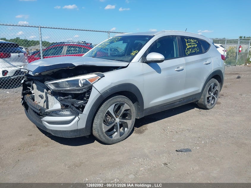 2016 Hyundai Tucson, Удар спереди, IAAI, VIN KM8J3CA26GU046038 — фото 2