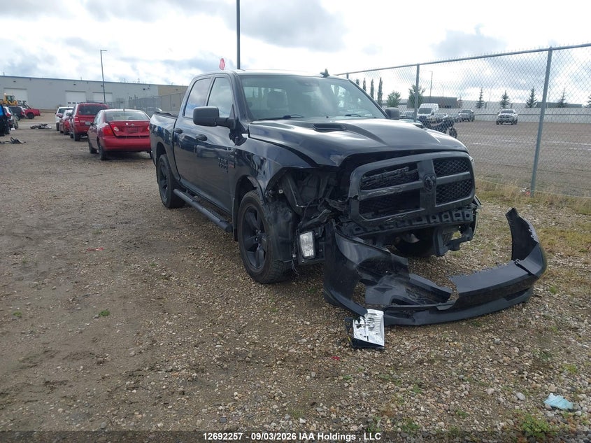 12692257 :رقم المزاد ، 3C6RR7KT1NG257725 vin ، 2022 Ram 1500 Classic Tradesman مزاد بيع