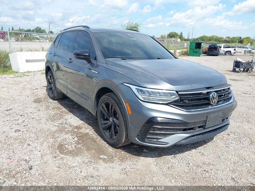 3VV8B7AX3PM087130 VOLKSWAGEN TIGUAN Photo 1