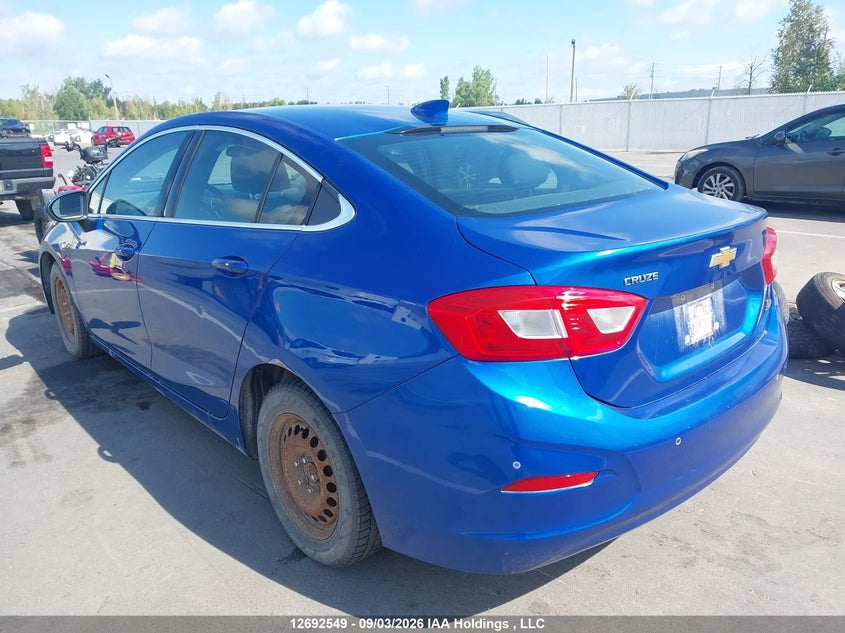 Vin: 3g1be5sm9hs554707, lot: 3097457, chevrolet cruze lt auto 20173