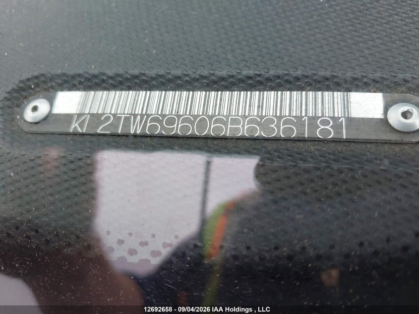 2006 PONTIAC WAVE SEDAN 1.6L I4 FI F