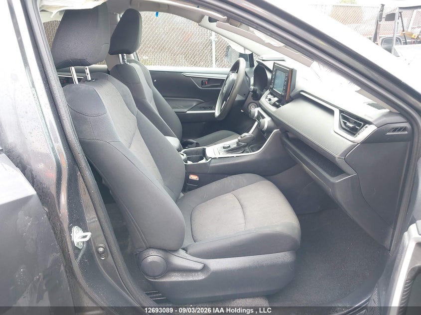 2019 TOYOTA RAV4 LE - zdjęcie 5