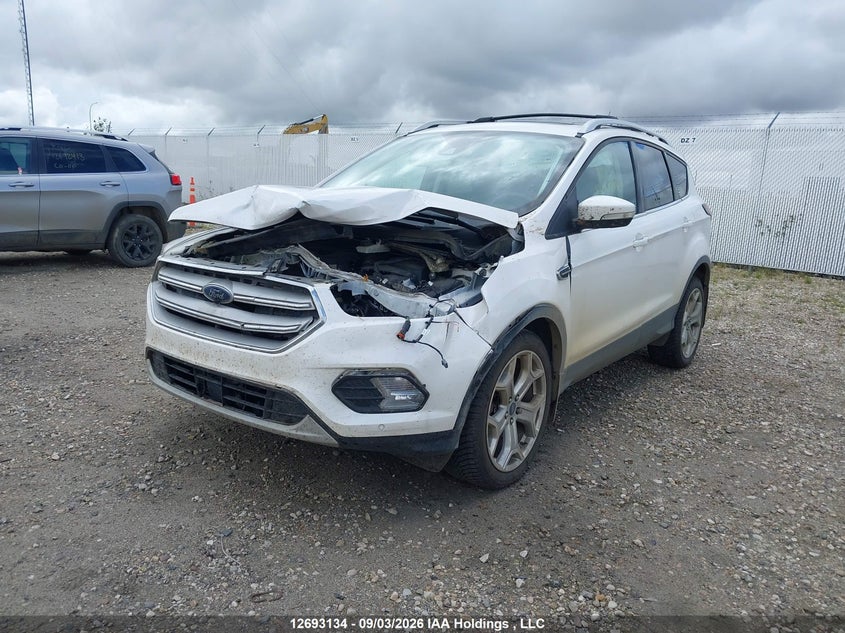 Vin: 1fmcu9j99kua83258, lot: 3098051, ford escape titanium 20192