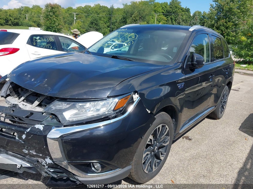 2018 Mitsubishi Outlander, Front, IAAI, VIN JA4J24A5XJZ619213 — photo 2