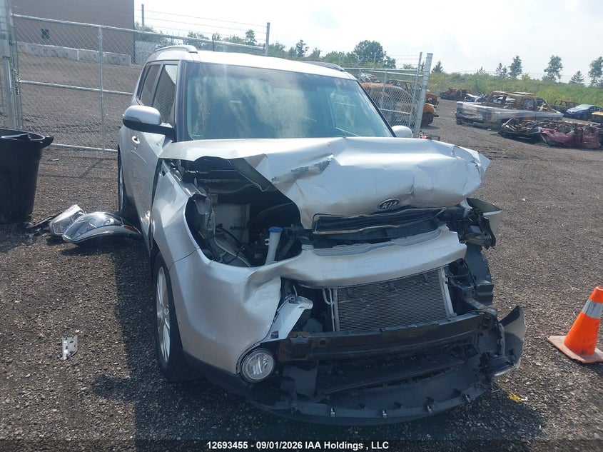 2014 Kia Soul Ex/Ex+/Ex+ Eco, Front, IAAI, VIN KNDJP3A50E7713216