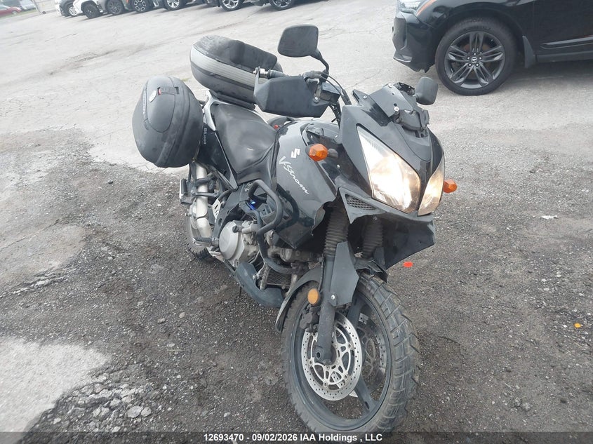 2005 Suzuki V-Strom 1000, Удар спереду, IAAI, VIN JS1VT53A852100237