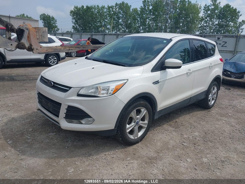 2013 Ford Escape, Charity, IAAI, VIN 1FMCU0GX0DUD05738 — photo 2