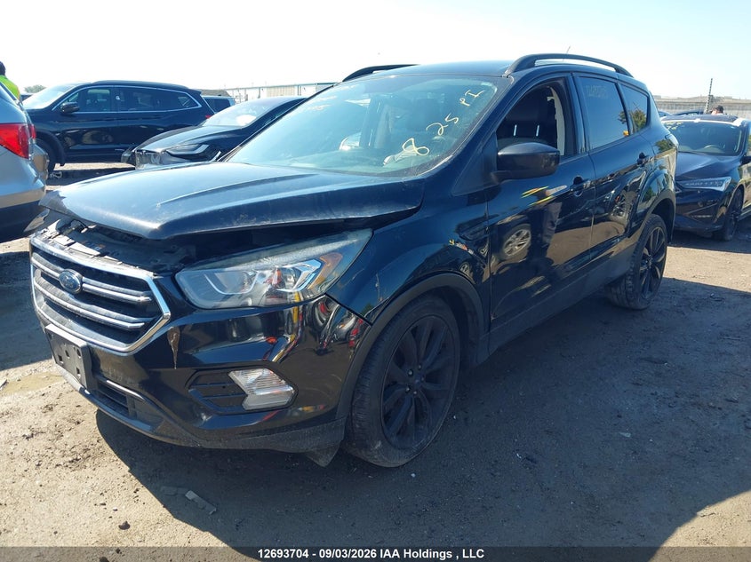 2017 Ford Escape, Удар спереди, IAAI, VIN 1FMCU0G97HUD54975 — фото 2