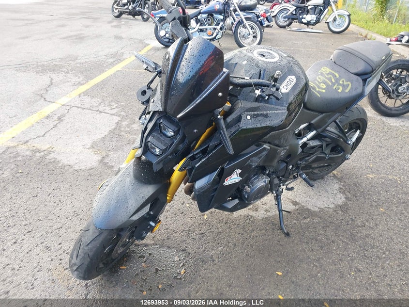 2023 Suzuki —, Front, IAAI, VIN JS1EK11B6P7100136 — photo 2