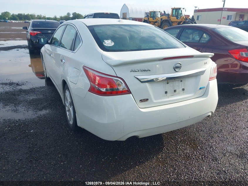 Vin: 1n4al3ap5dn427195, lot: 3098942, nissan altima 20133