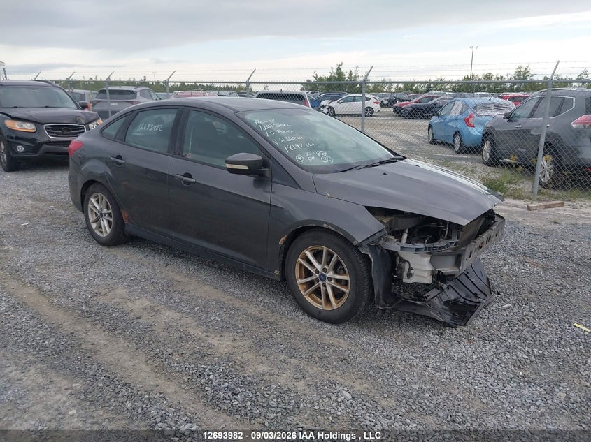 2015 Ford Focus Se, Front, IAAI, VIN 1FADP3F23FL236064