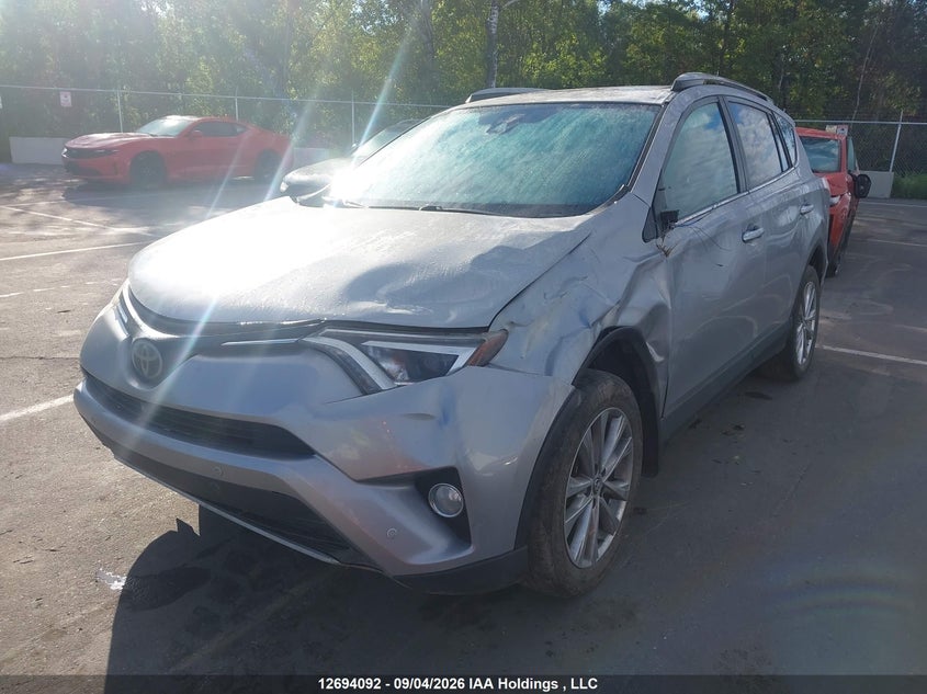 2018 Toyota RAV 4, Перекидання, IAAI, VIN 2T3DFREV5JW757384 — фото 2