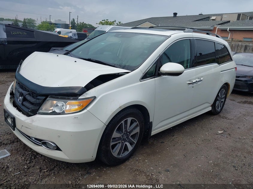 2014 Honda Odyssey, Front, IAAI, VIN 5FNRL5H94EB505692 — photo 2
