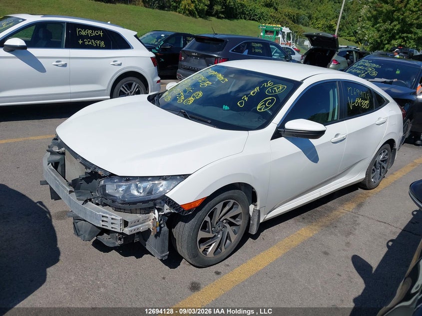 2018 Honda Civic, Front, IAAI, VIN 2HGFC2F60JH043390 — photo 2
