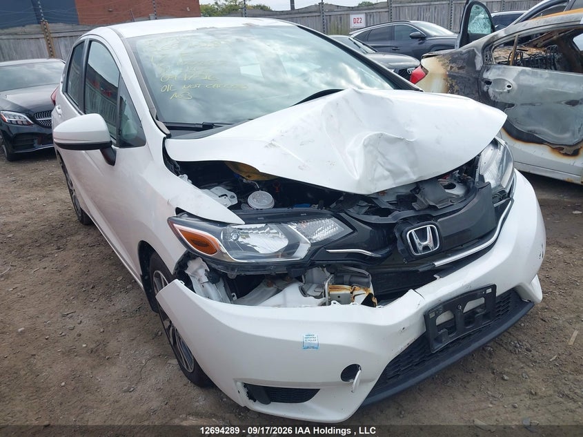 2017 Honda Fit, Удар спереди, IAAI, VIN 3HGGK5H68HM100887
