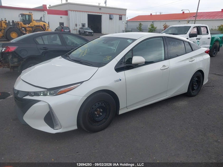 Vin: jtdkarfp5l3122810, lot: 3099264, toyota prius prime upgrade 20202