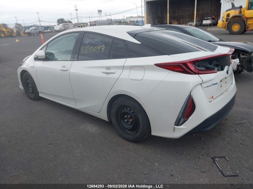 Vin: jtdkarfp5l3122810, lot: 3099264, toyota prius prime upgrade 20203