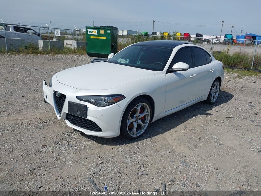 2018 Alfa Romeo Giulia, Удар спереду, IAAI, VIN ZARFAEEN7J7580435 — фото 2