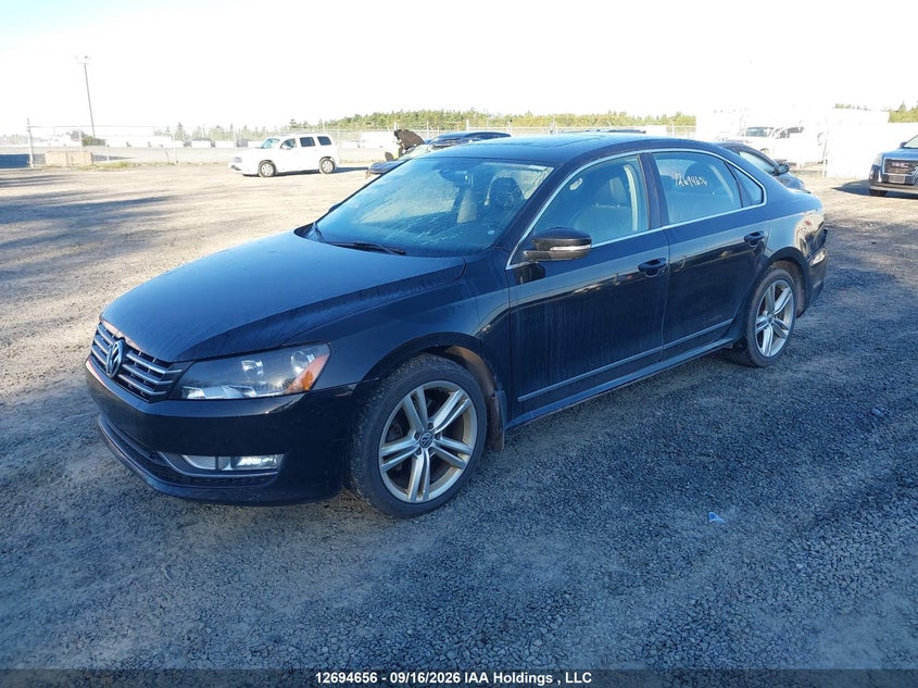 2014 Volkswagen Passat, Удар ззаду, IAAI, VIN 1VWCN7A30EC113059 — фото 2