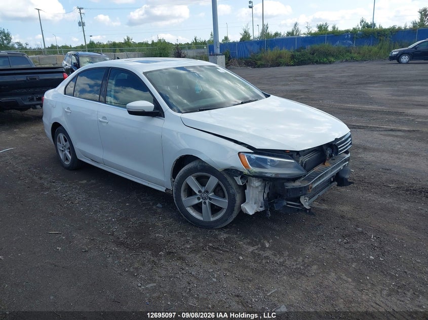 Vin: 3vwd07aj5em328937, lot: 3100110, volkswagen jetta 1.8 tsi comfortline 2014 img_1