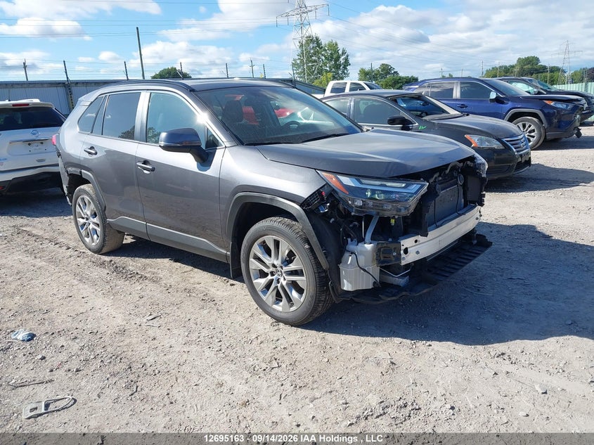 Vin: 2t3r1rfv8rc413208, lot: 3100189, toyota rav4 2024 img_1