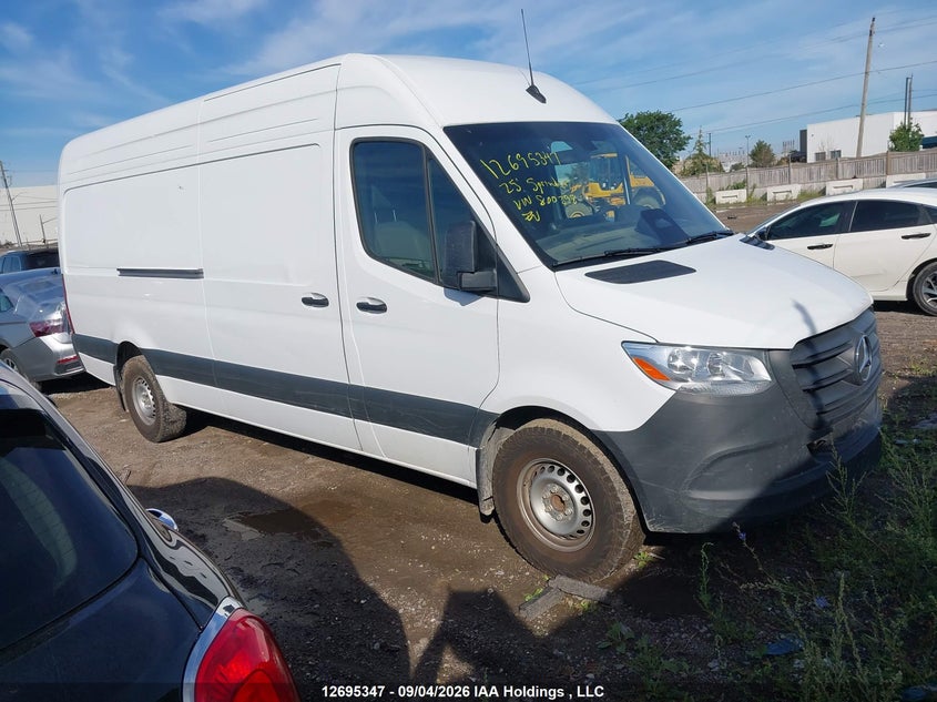 2025 Mercedes-Benz Sprinter 2500, Удар сзади, IAAI, VIN W1Y4KCHY3SP800398
