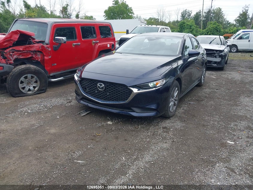 2025 Mazda 3, Front, IAAI, VIN JM1BPABM0S1772554 — photo 2