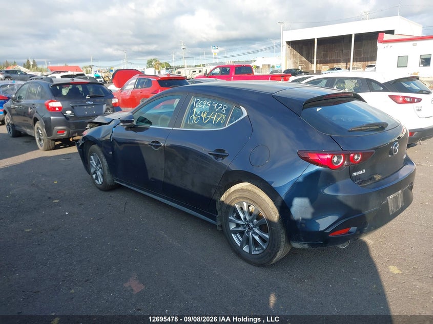 Vin: jm1bpakl8t1885340, lot: 3100538, mazda mazda3 sport gx 20263
