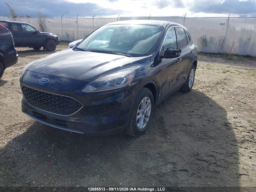 2020 Ford Escape Se, Left Side, IAAI, VIN 1FMCU9G61LUA86637 — photo 2