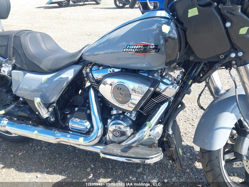 2026 HARLEY-DAVIDSON ROAD GLIDE SPORT_BIKE 2