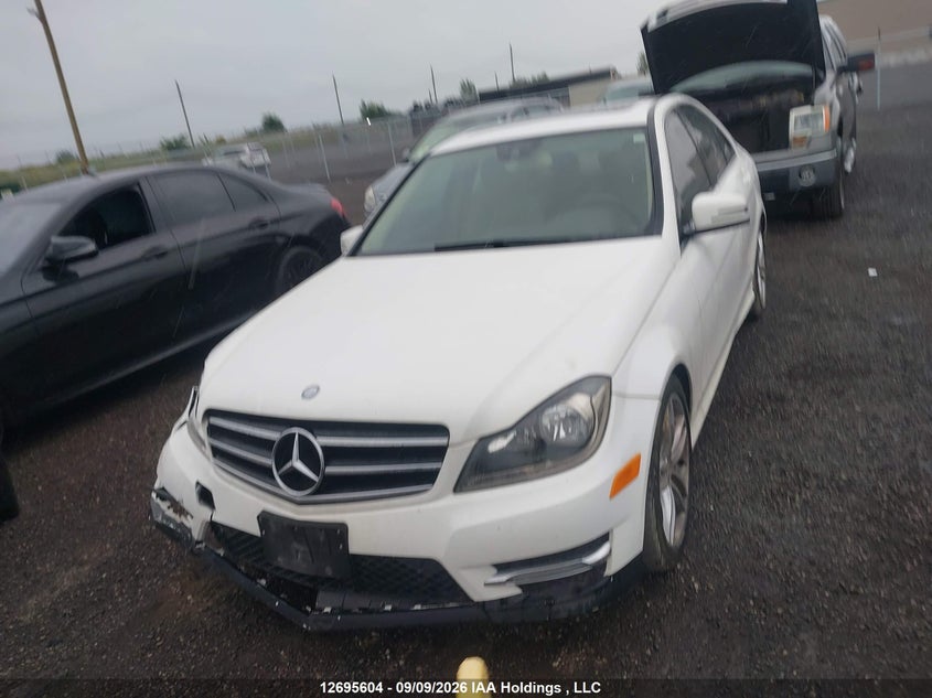 2014 Mercedes-Benz C 300 4Matic, Front, IAAI, VIN WDDGF8AB7EA907055 — photo 2
