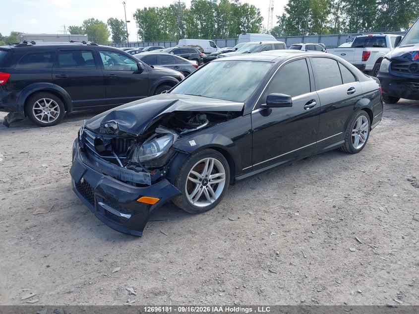 2014 Mercedes-Benz C 300, Удар спереди, IAAI, VIN WDDGF8AB1EA955053 — фото 2