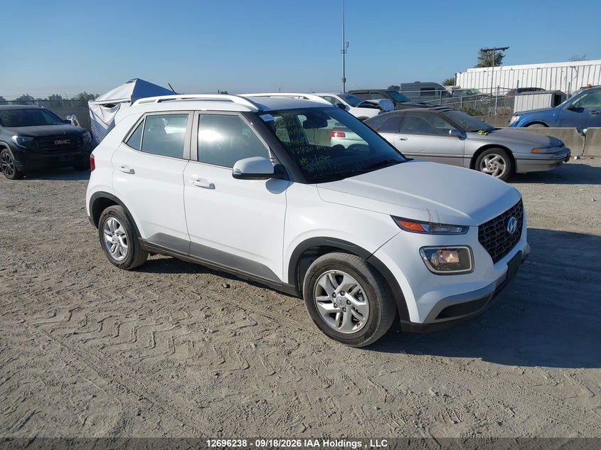Vin: kmhrc8a32tu450392, lot: 3101379, hyundai venue sel 2026 img_1