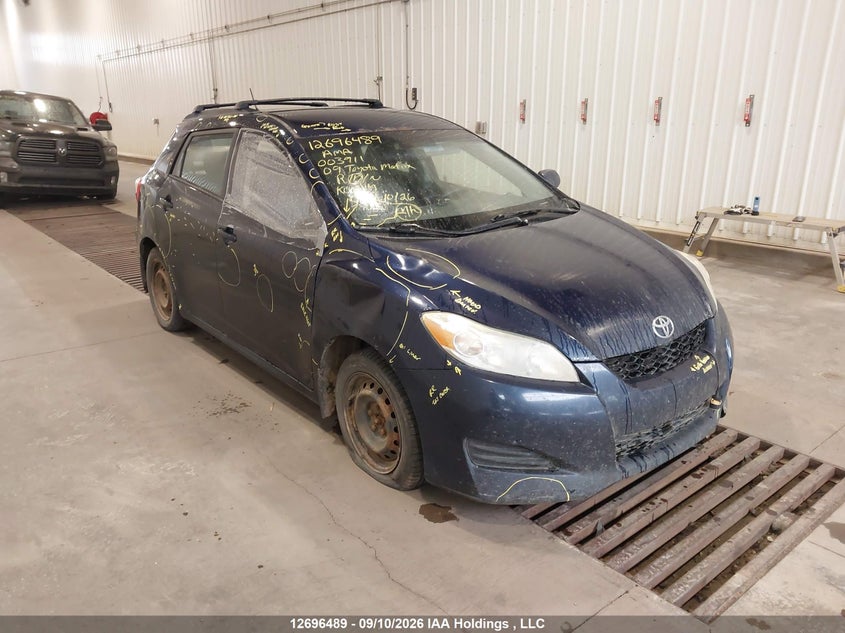 2009 Toyota Corolla Matrix S, Правый бок, IAAI, VIN 2T1KE40EX9C003911