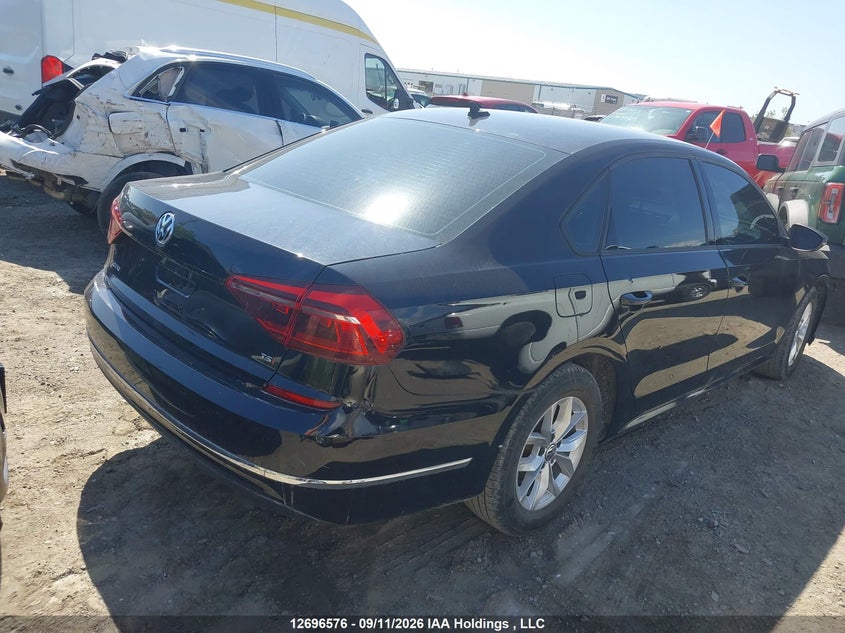 Vin: 1vwaa7a33jc042209, lot: 3101724, volkswagen passat 20184