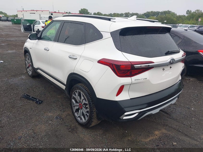 Vin: kndetca25m7152318, lot: 3102011, kia seltos 20213
