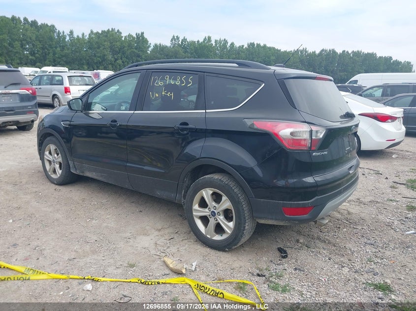 Vin: 1fmcu0g93huc68580, lot: 3102020, ford escape se 20173